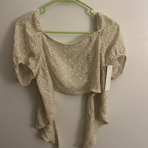 Floral Patterned Short Sleeve Blouse